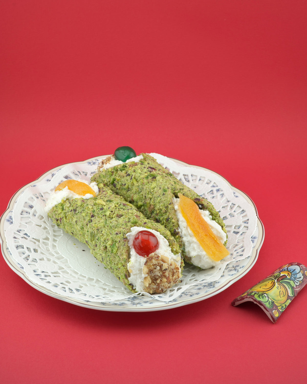 Cannoli siciliani ricoperti di Pistacchio